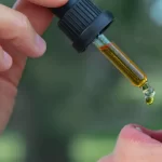 absorb-cbd-oil-through-tongue